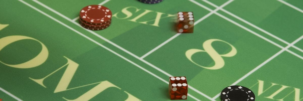 Craps Table Etiquette: Do’s and Don’ts