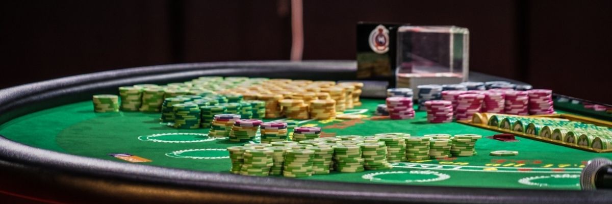 Proper Chip Placement & Betting Etiquette